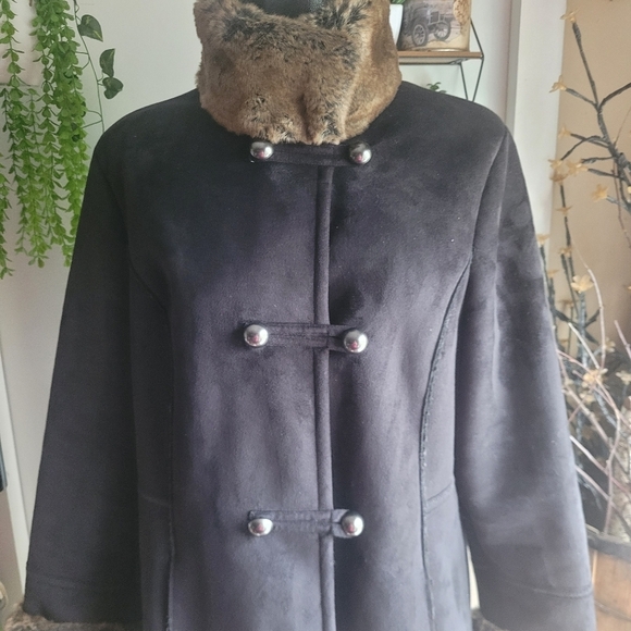 Tower by London Fog Black Faux Suede Coat L - Picture 2 of 9